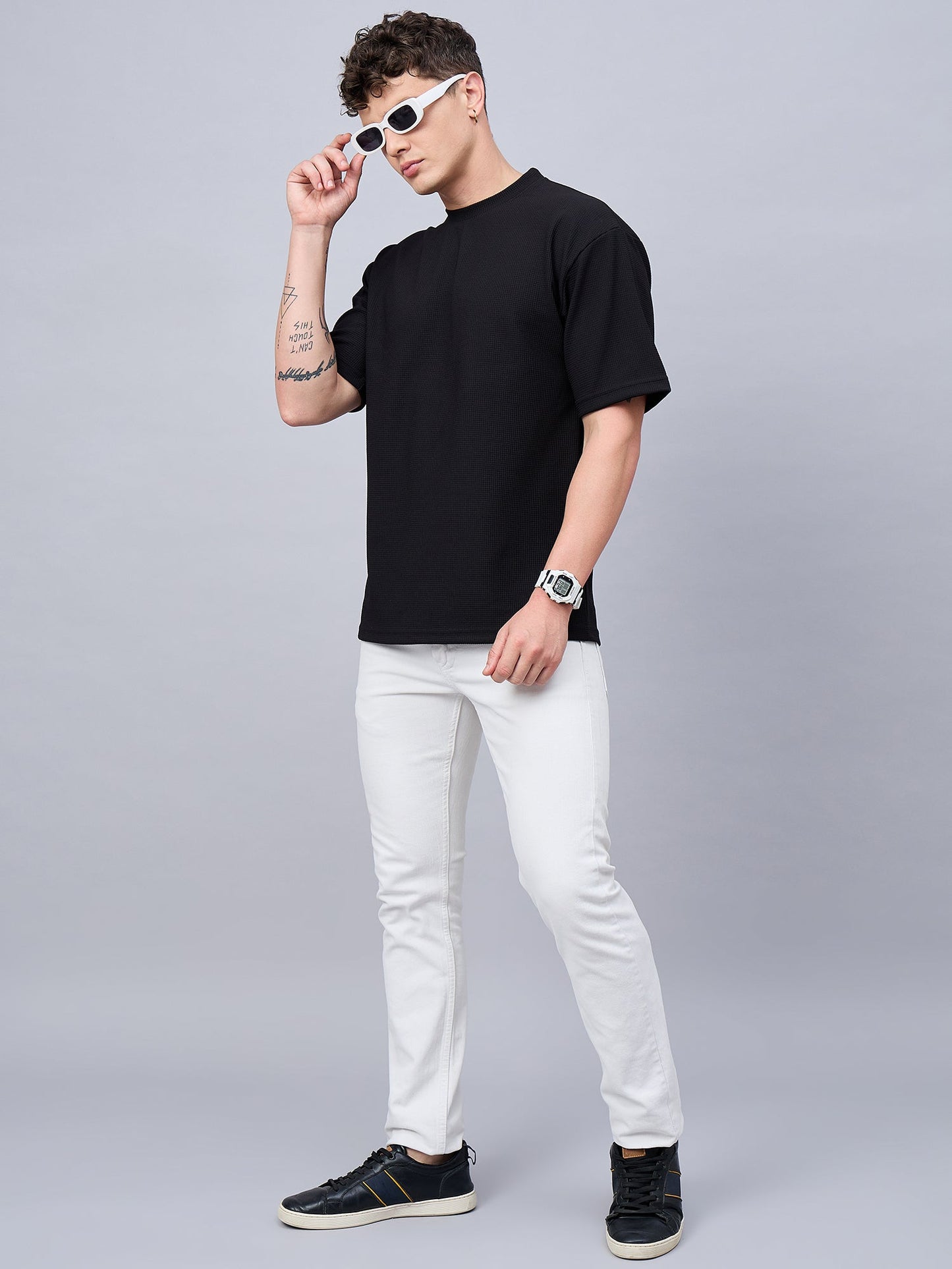 Men Oversized Textured Round Neck Drop Shoulder T-shirt Black