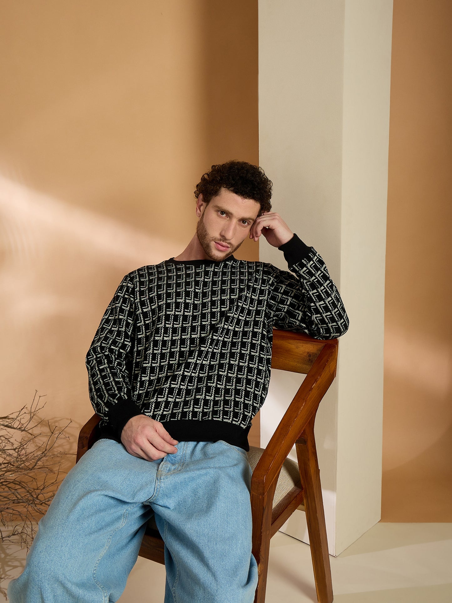 Textured Pullover Full Sleeves Round Neck Sweatshirt