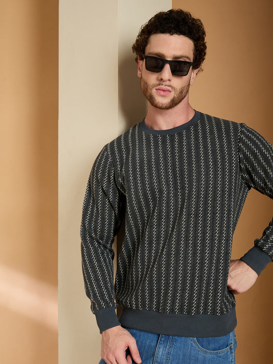 Textured Pullover Full Sleeves Round Neck Sweatshirt