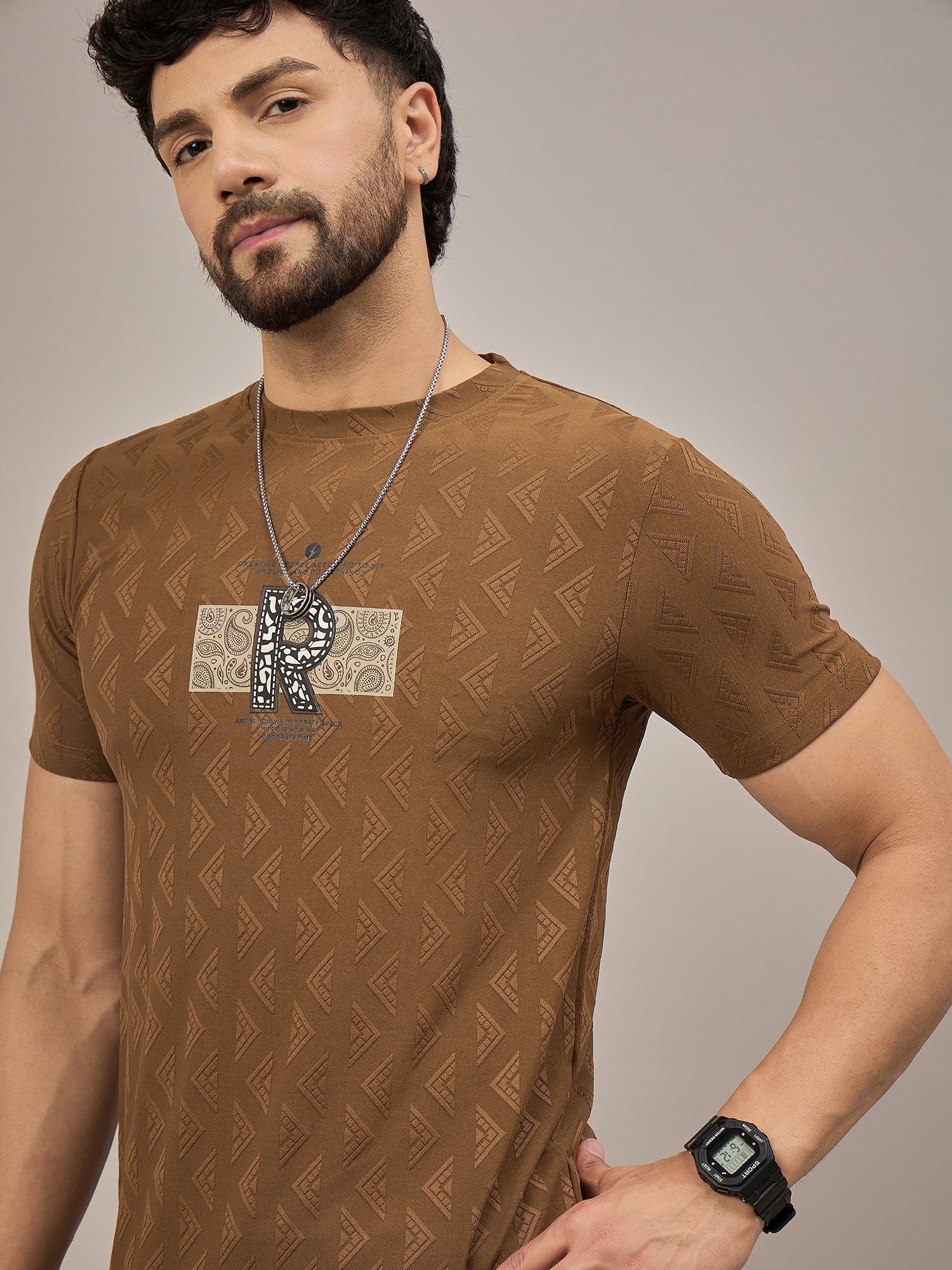 Men Round Neck T-shirt Brown