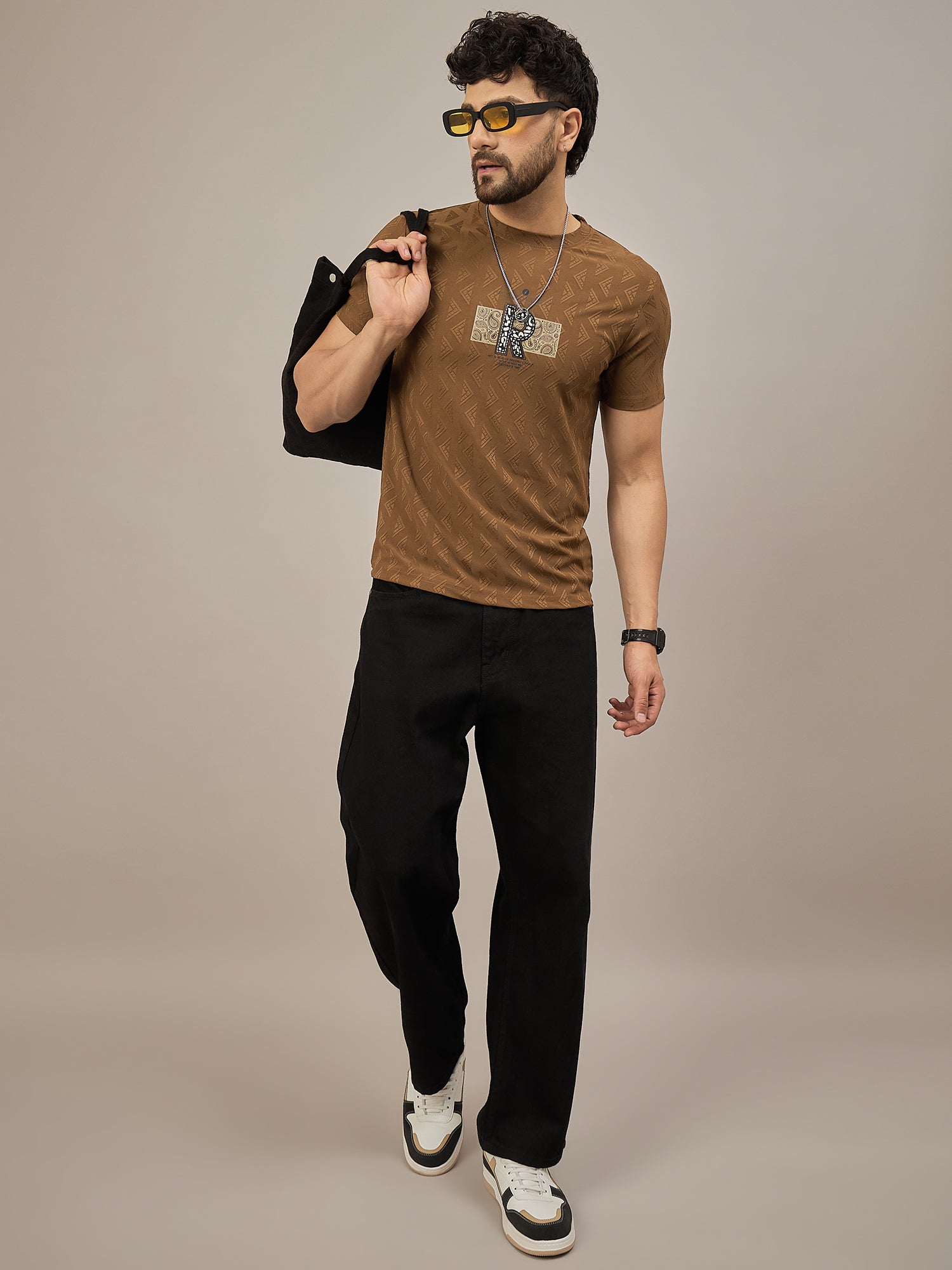 Men Round Neck T-shirt Brown