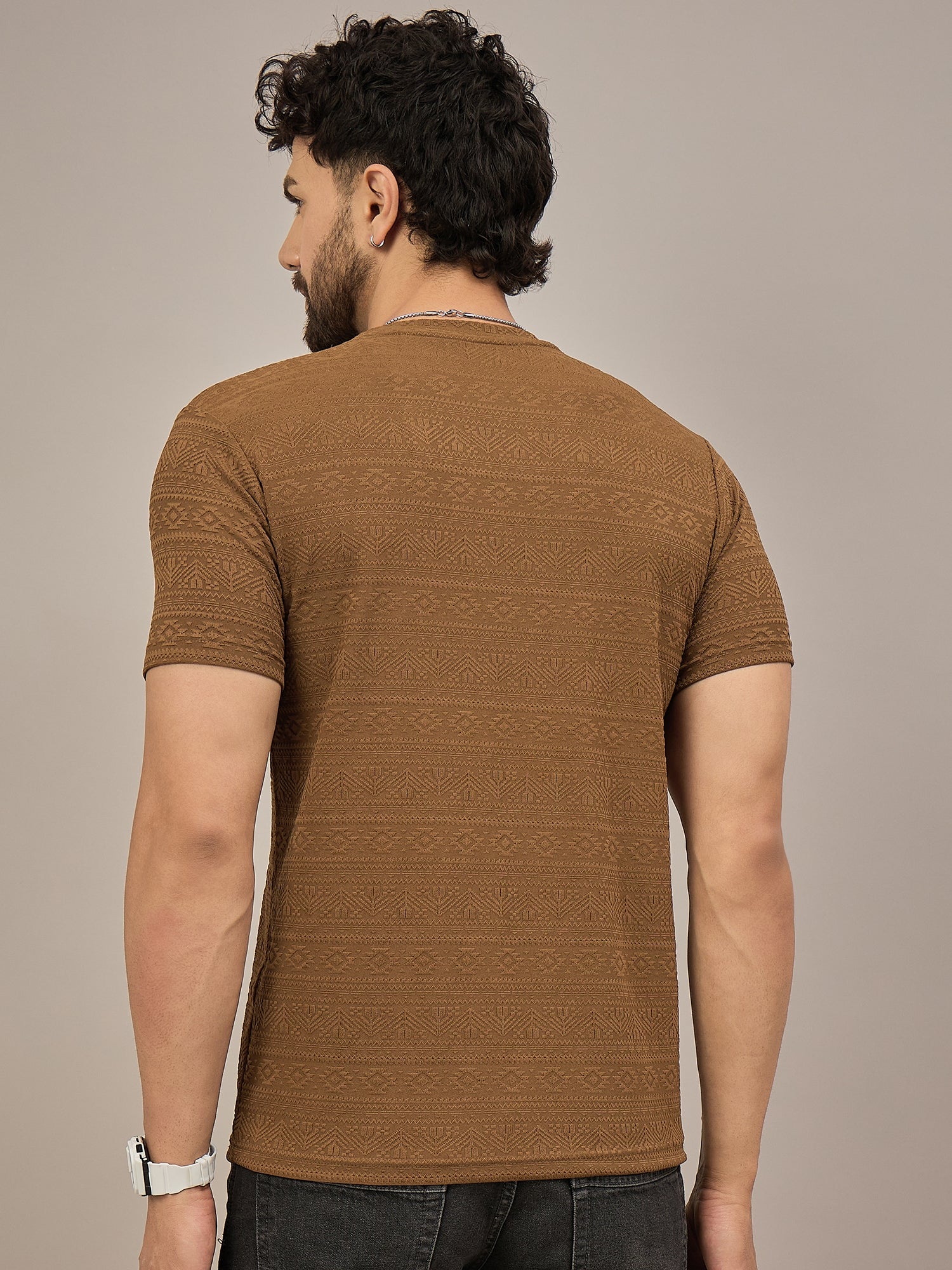 Men Round Neck T-shirt Brown