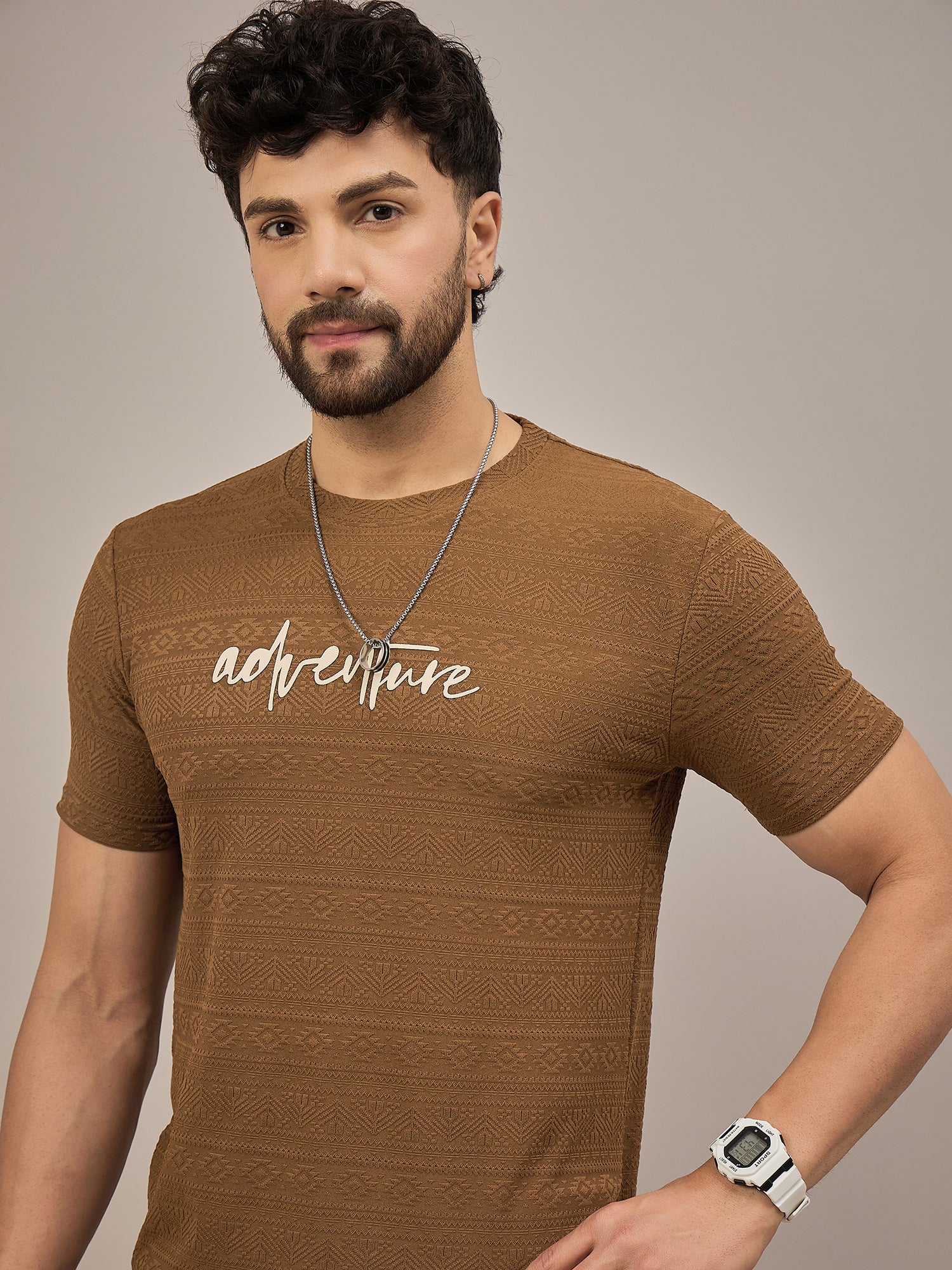 Men Round Neck T-shirt Brown