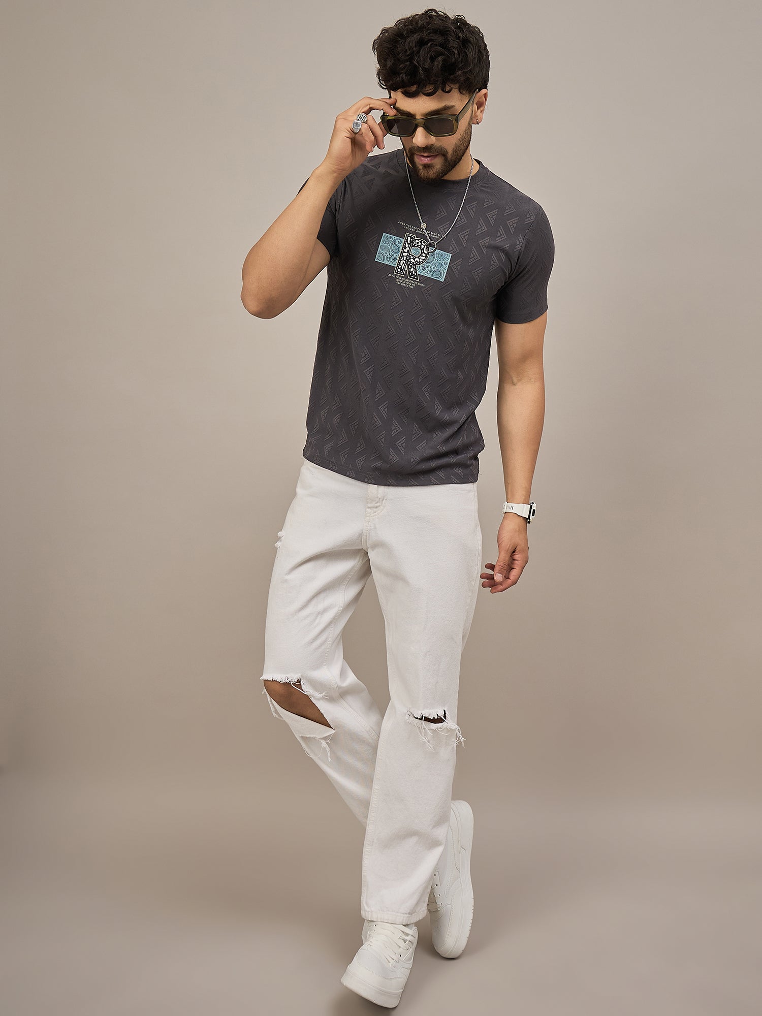 Men Round Neck T-shirt Black