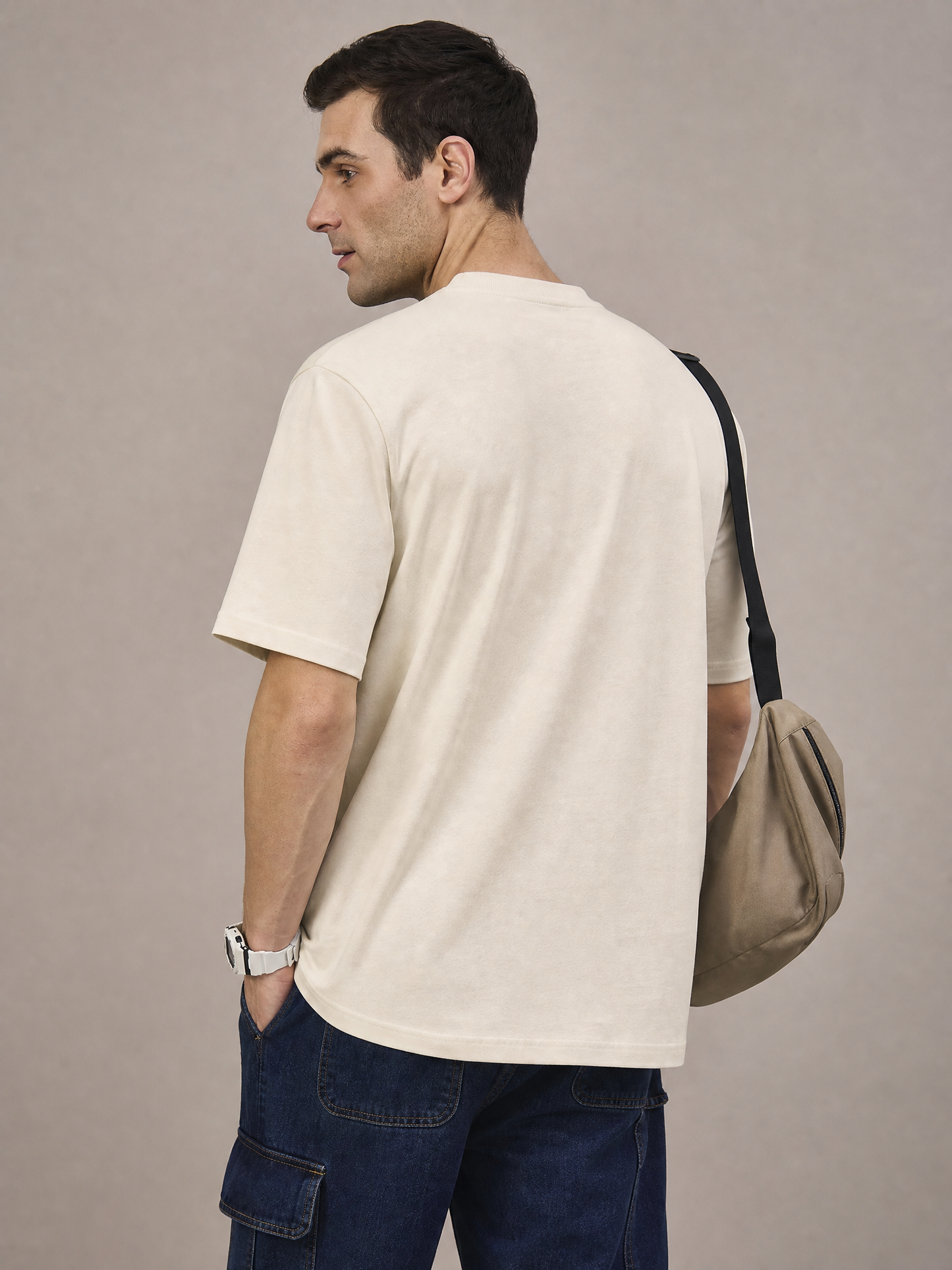 Cockroach Men Oversize Printed Round Neck T-shirt Off White