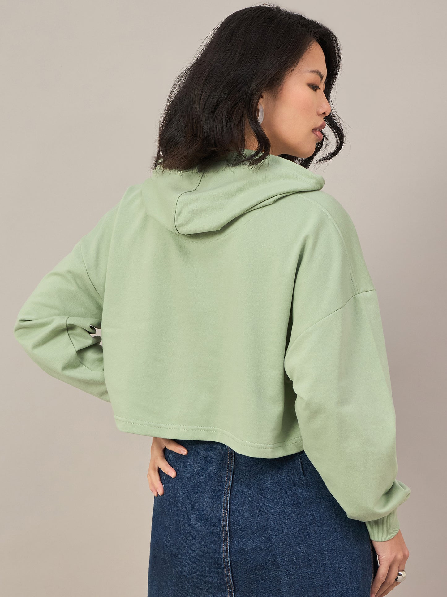 Green Women Solid Cropped Hoodie Sweatshirt