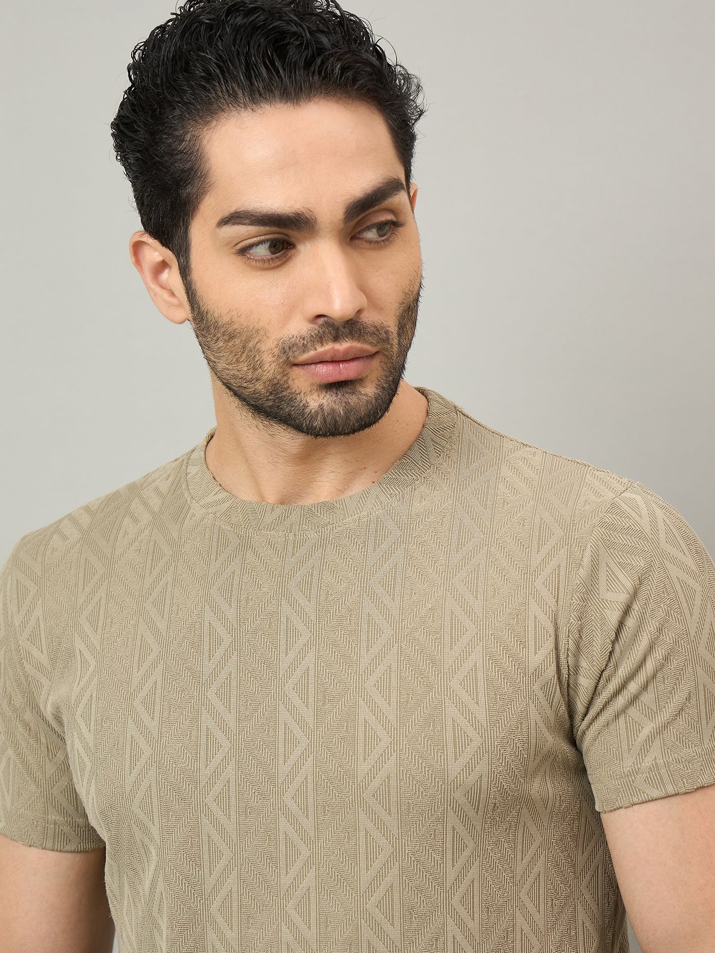 Men Round Neck T-shirt Beige