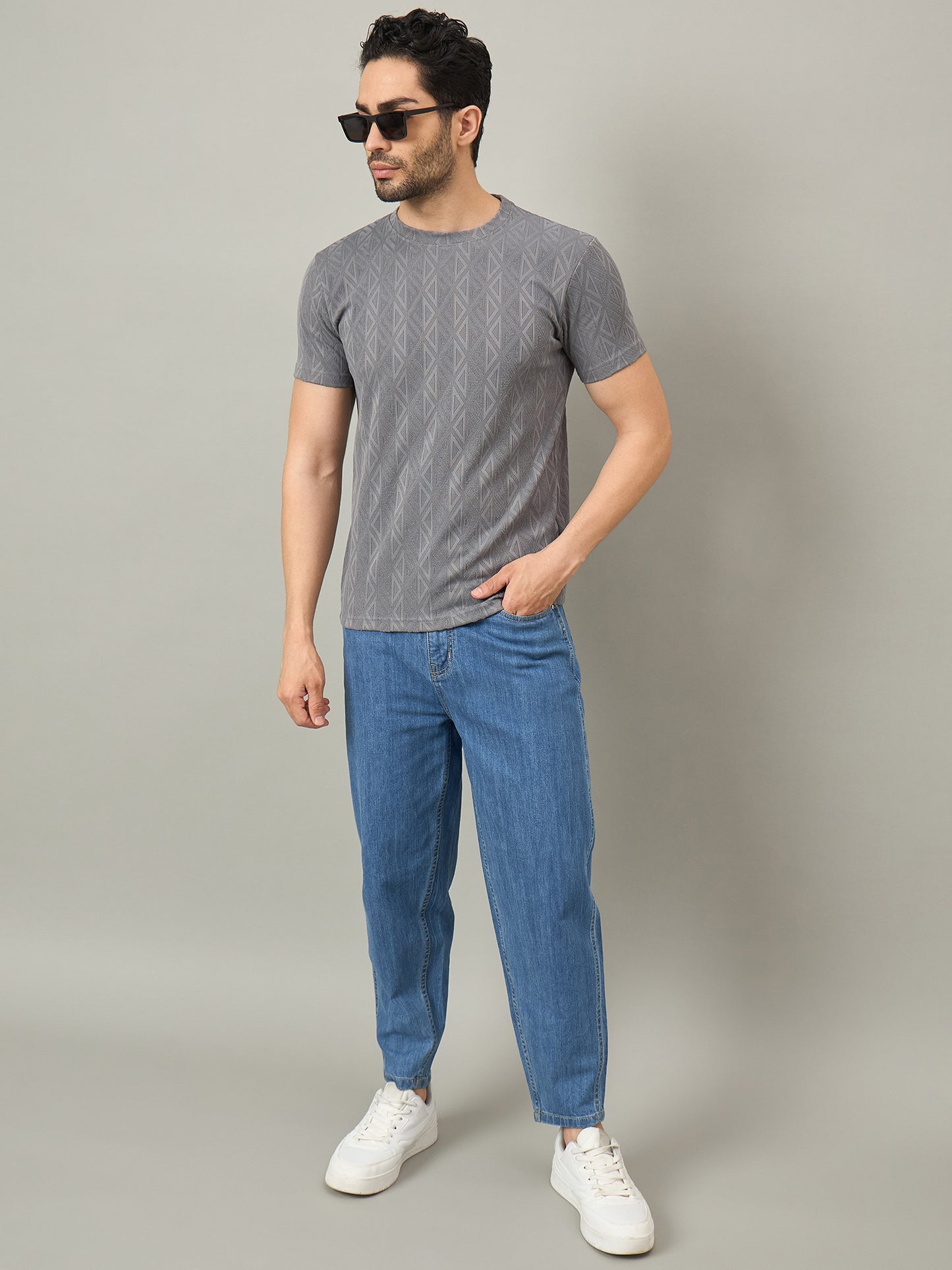 Men Round Neck T-shirt Grey