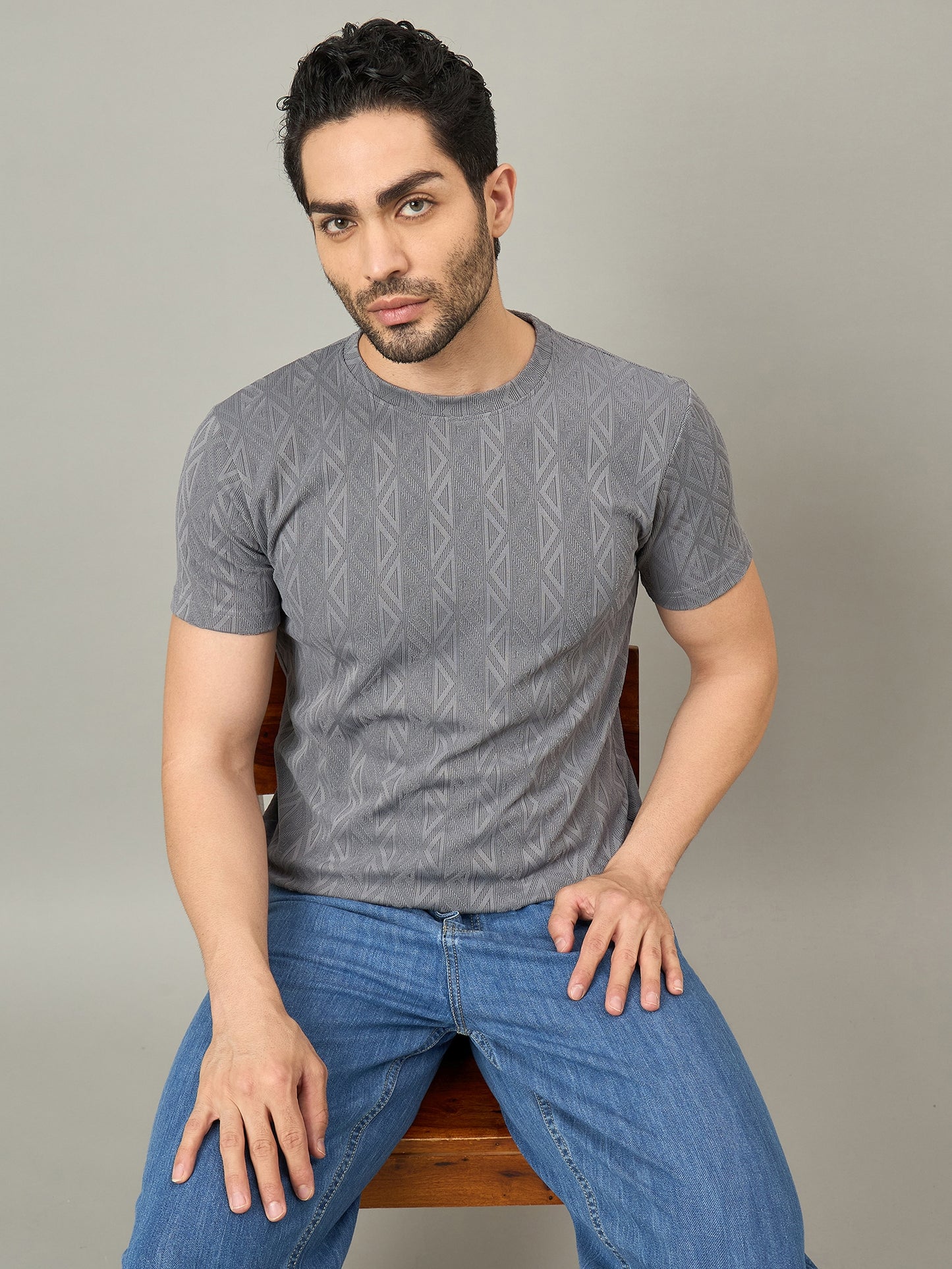Men Round Neck T-shirt Grey