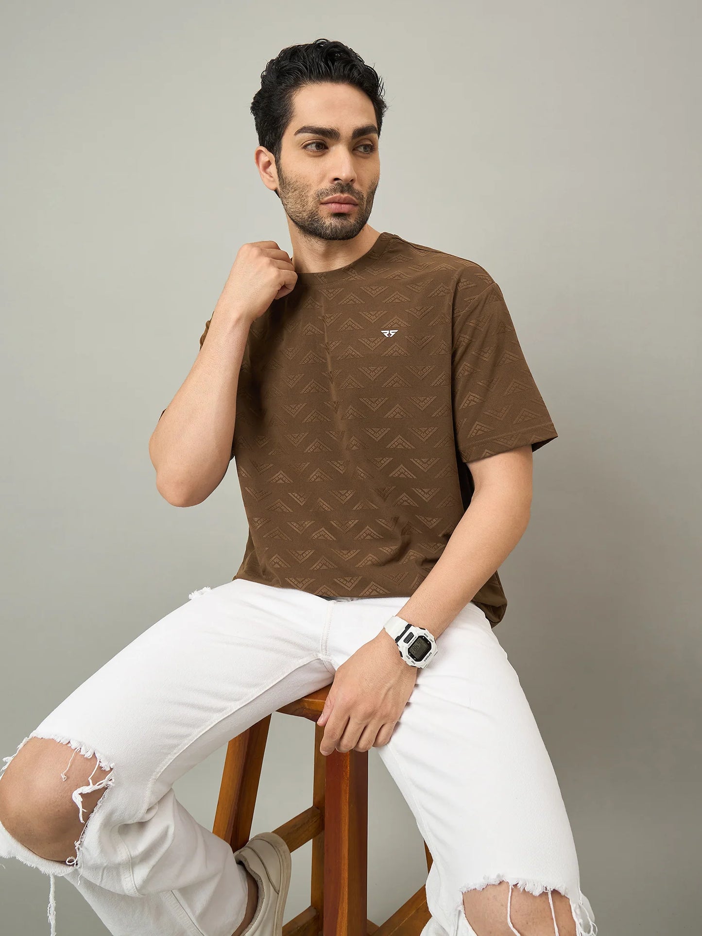 Men Oversized Textured Round Neck T-shirt Brown