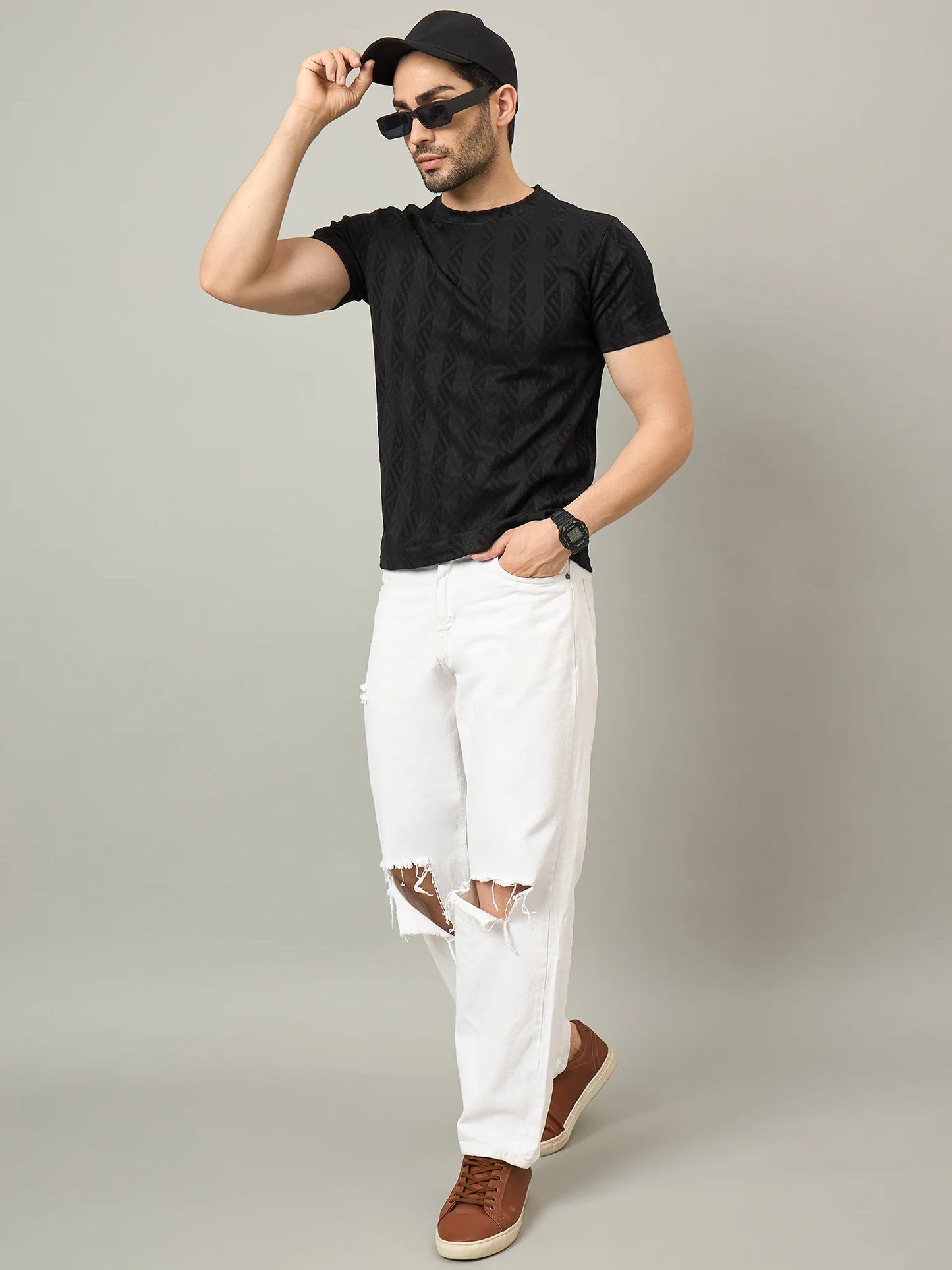Men Textured Round Neck T-Shirt Black
