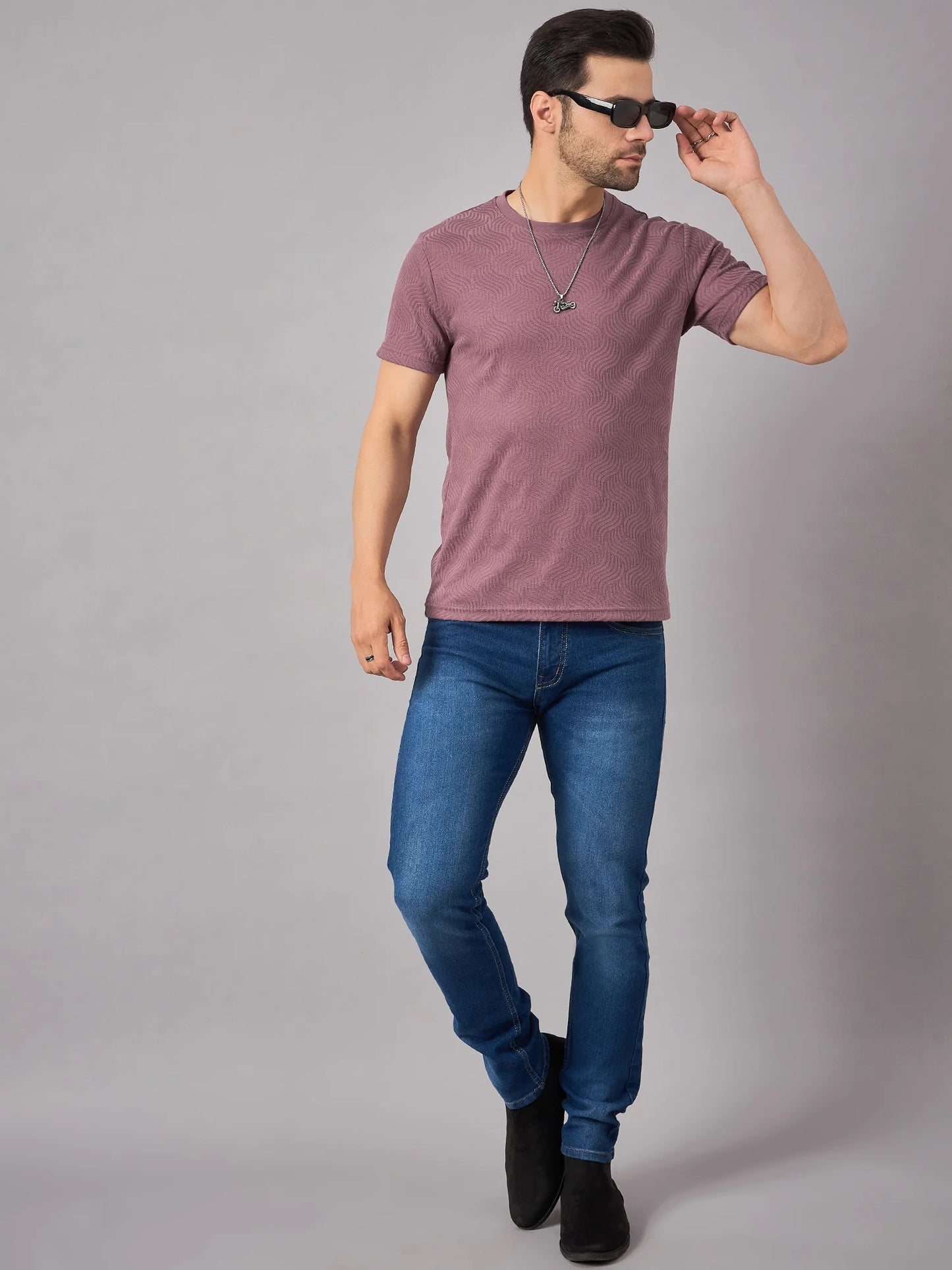 Men Textured Crew Neck T-shirt Mauve - Reprise