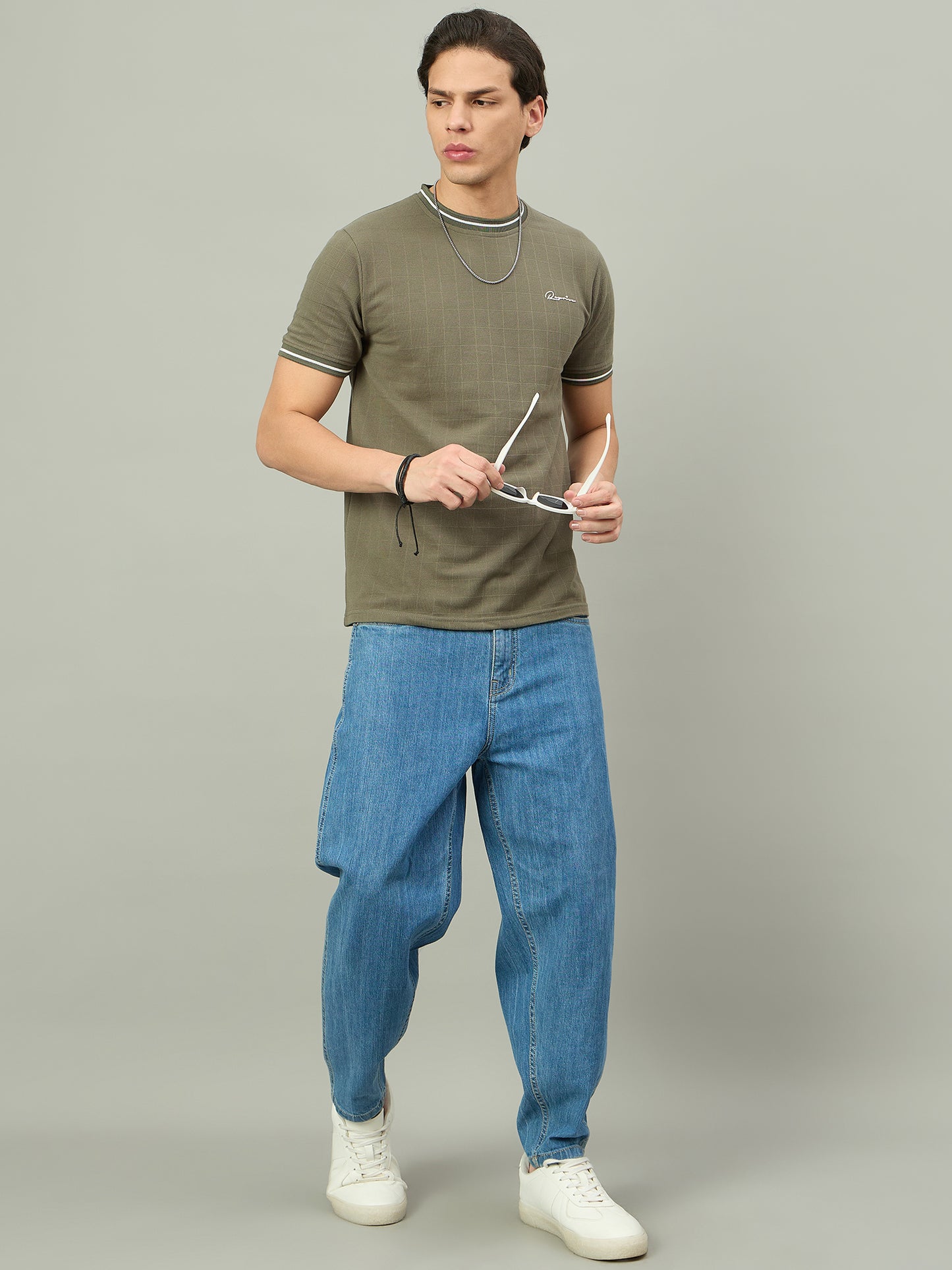 Men Summer Olive Solid Round Neck Half Sleeve Tshirt