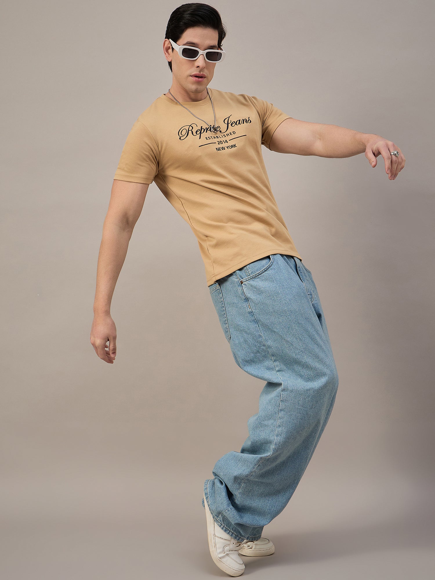 Mens Round Neck T-shirt Light Brown