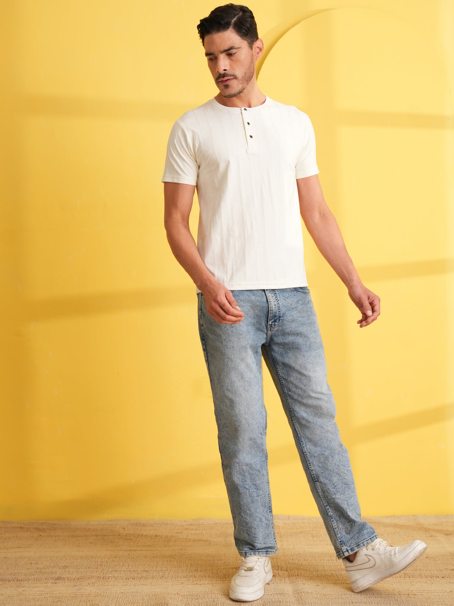 Men Textured Round Neck T-shirt White - Reprise