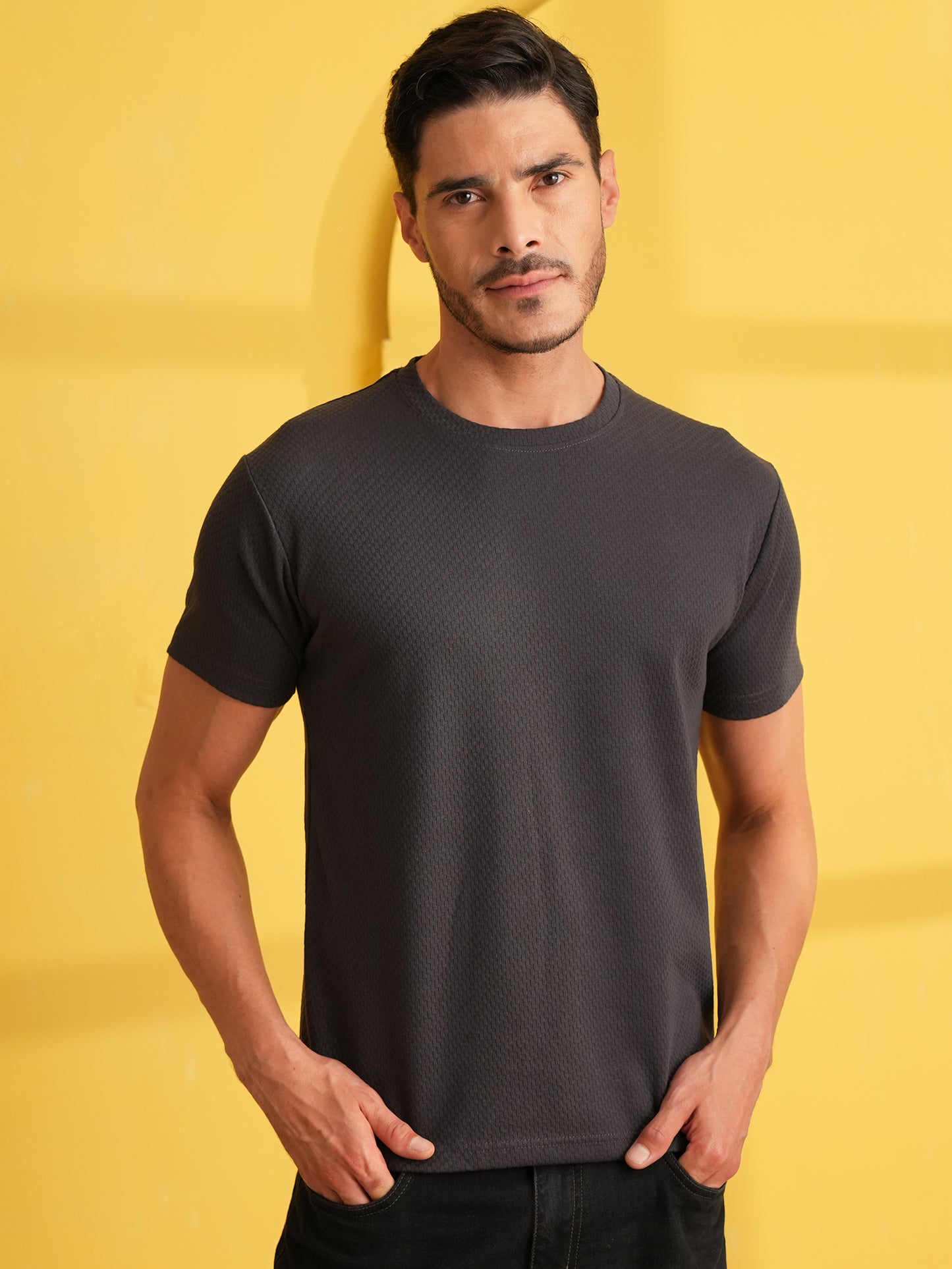Men Solid Round Neck T-shirt Dark Grey