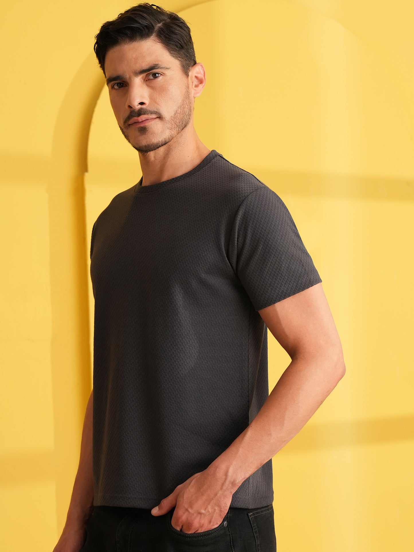 Men Solid Round Neck T-shirt Dark Grey