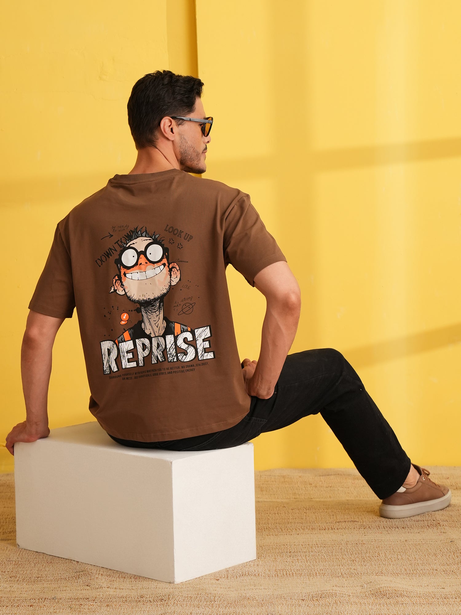 Men Oversize Printed Round Neck T-shirt Brown - Reprise