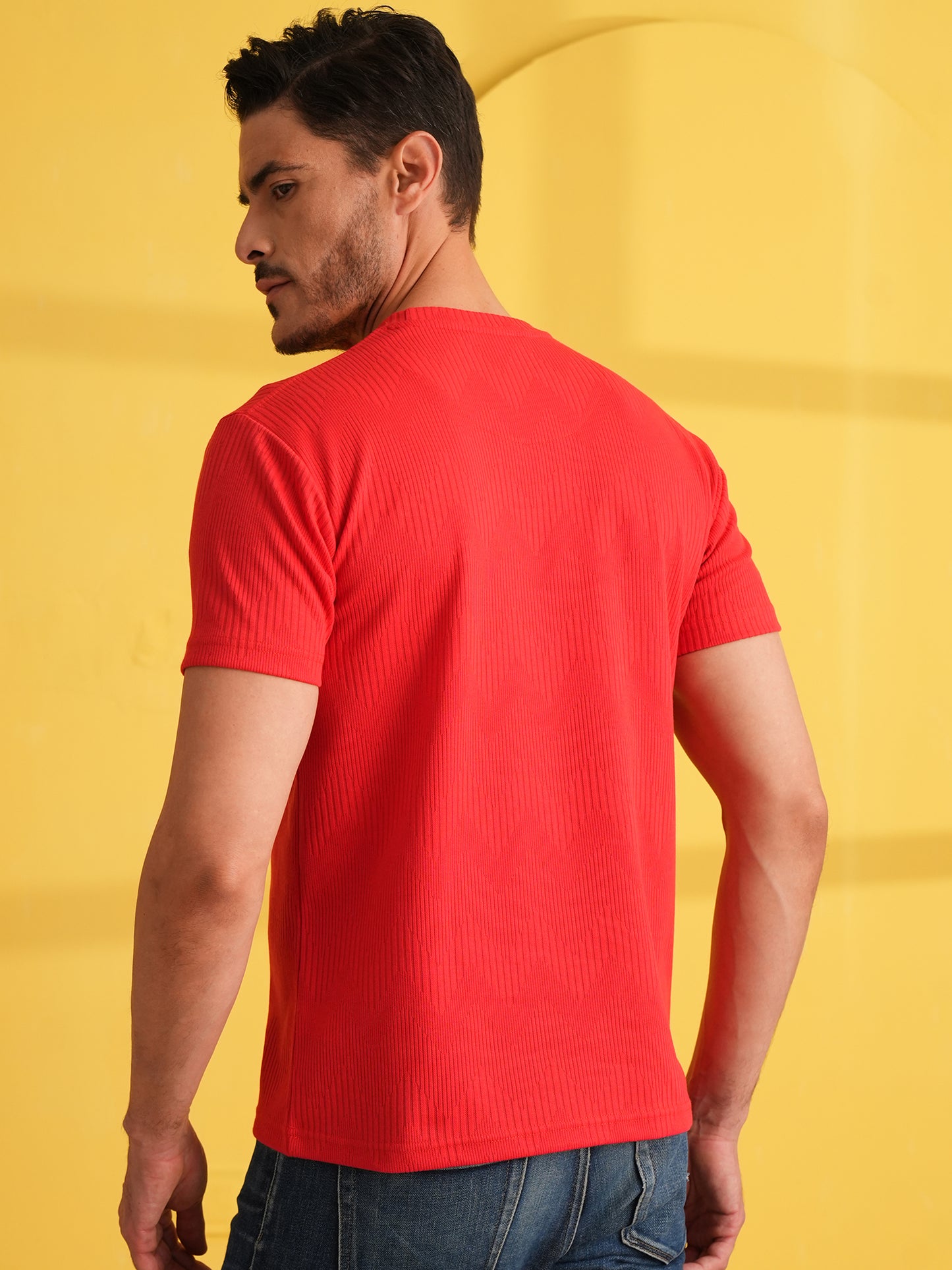 Men Solid Round Neck T-shirt Red
