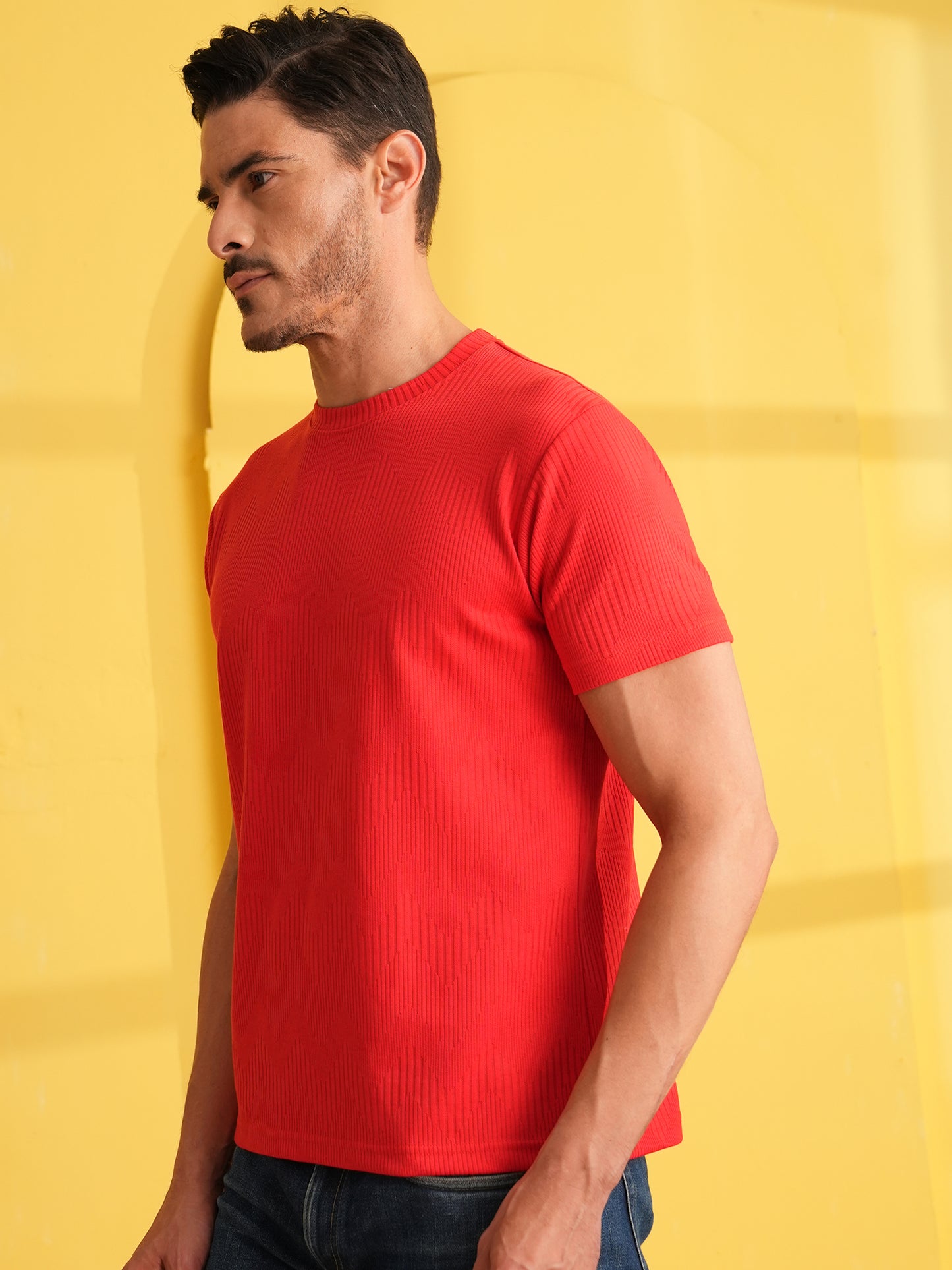 Men Solid Round Neck T-shirt Red