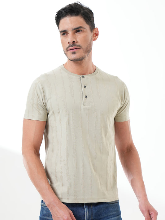 Men Textured Round Neck T-shirt Pista Green