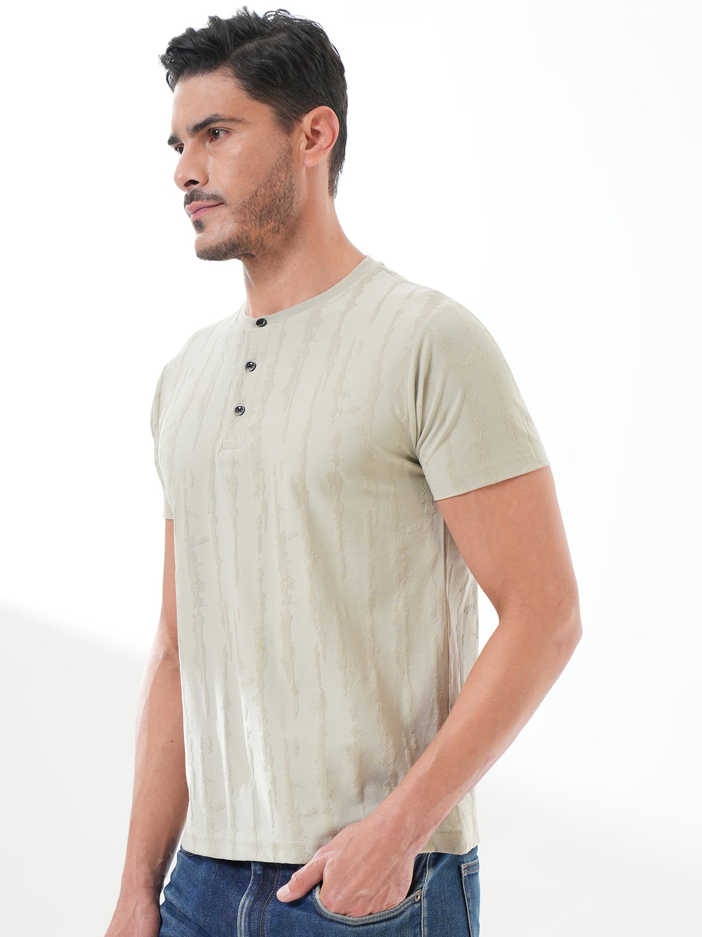 Men Textured Round Neck T-shirt Pista Green