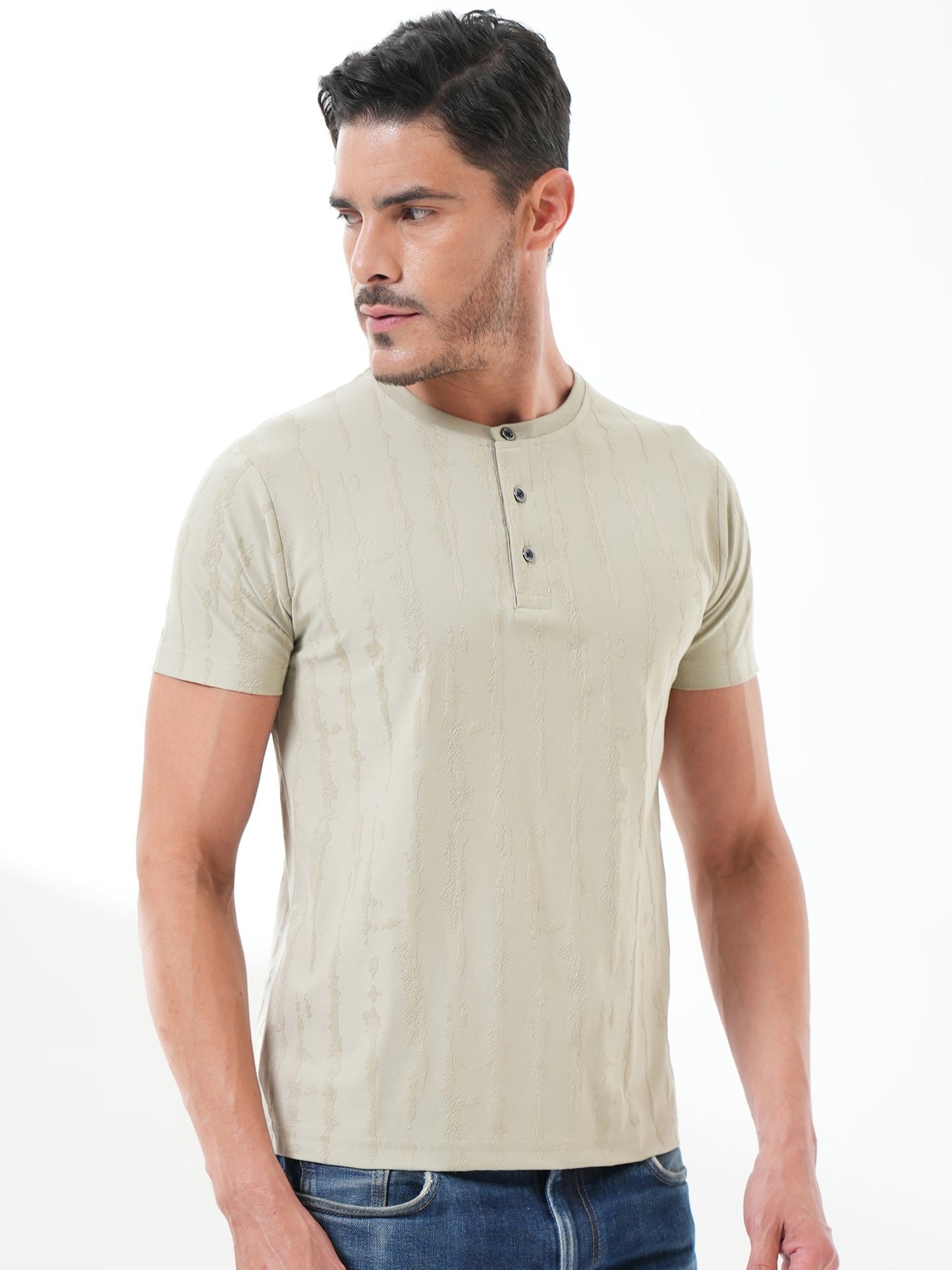 Men Textured Round Neck T-shirt Pista Green