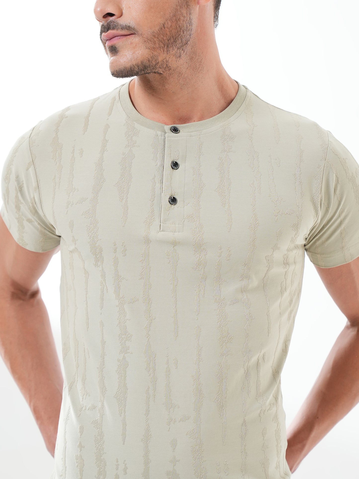 Men Textured Round Neck T-shirt Pista Green