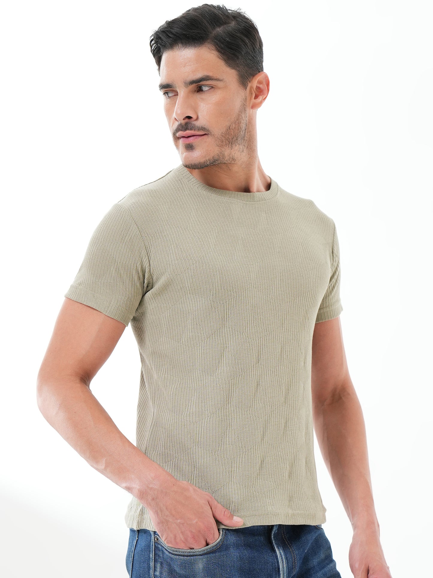Men Solid Textured Round Neck T-shirt Olive