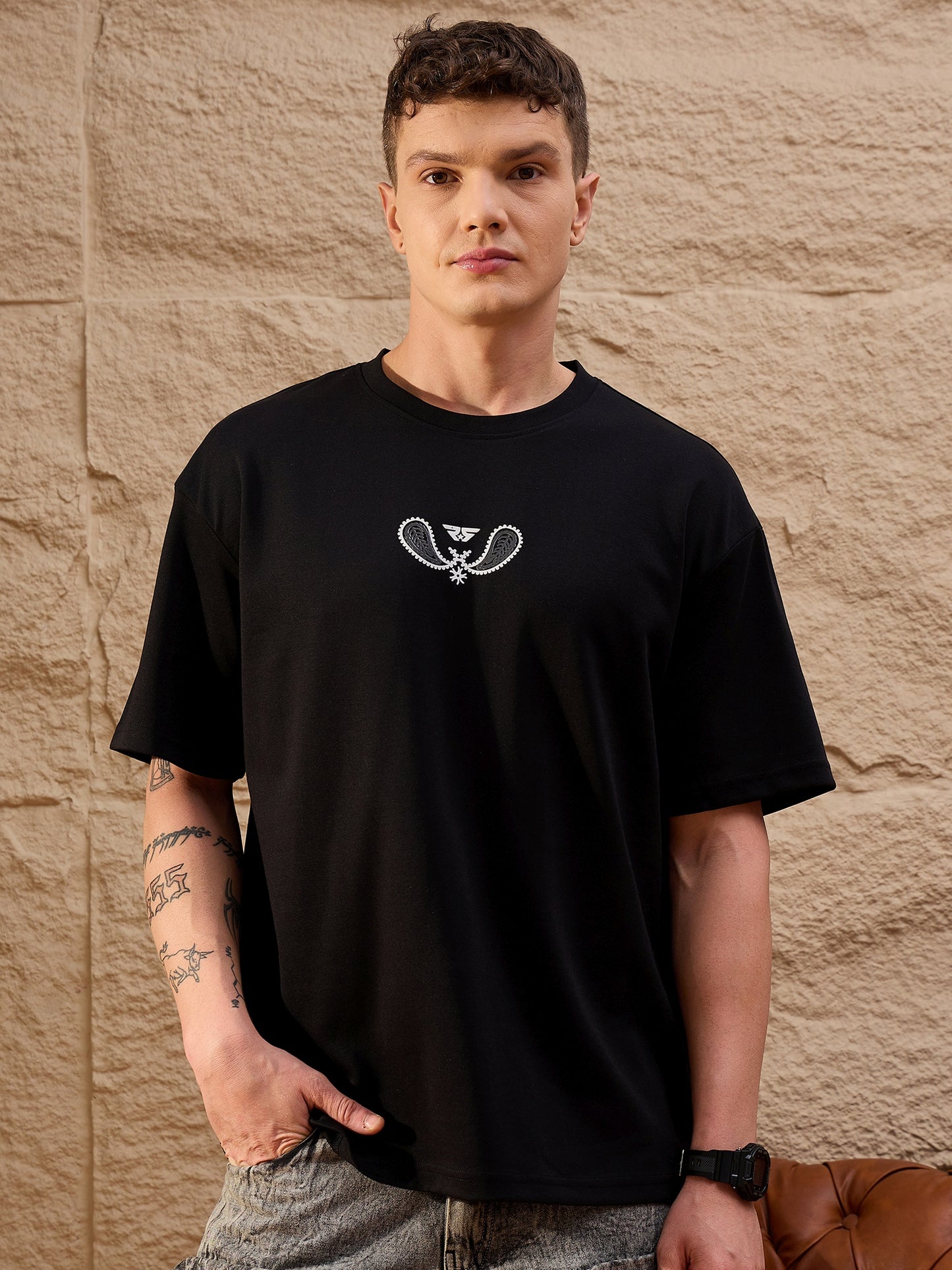Black MenÃ¢â‚¬â„¢s Oversized Drop-Shoulder T-Shirt