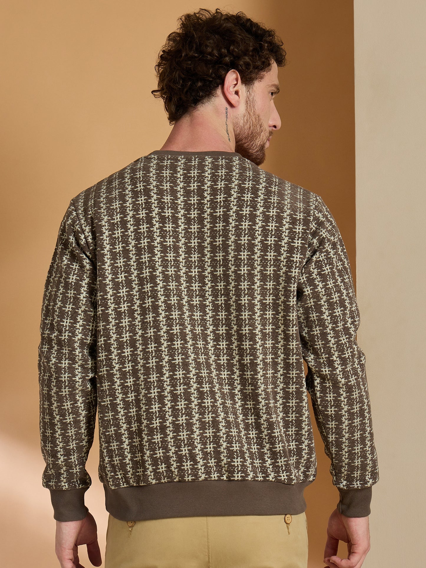 Textured Pullover Full Sleeves Round Neck Sweatshirt