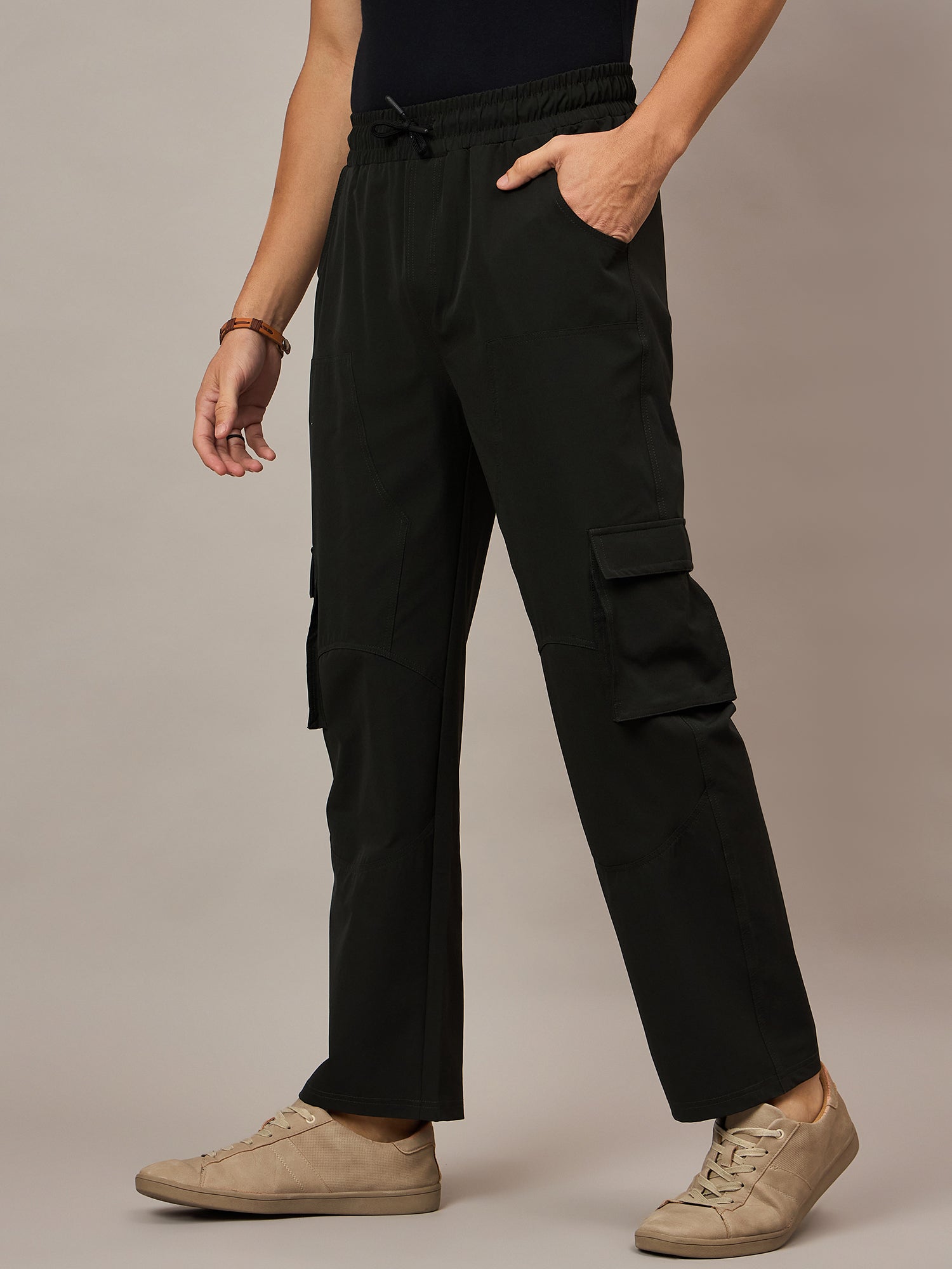 Black Pants - Reprise