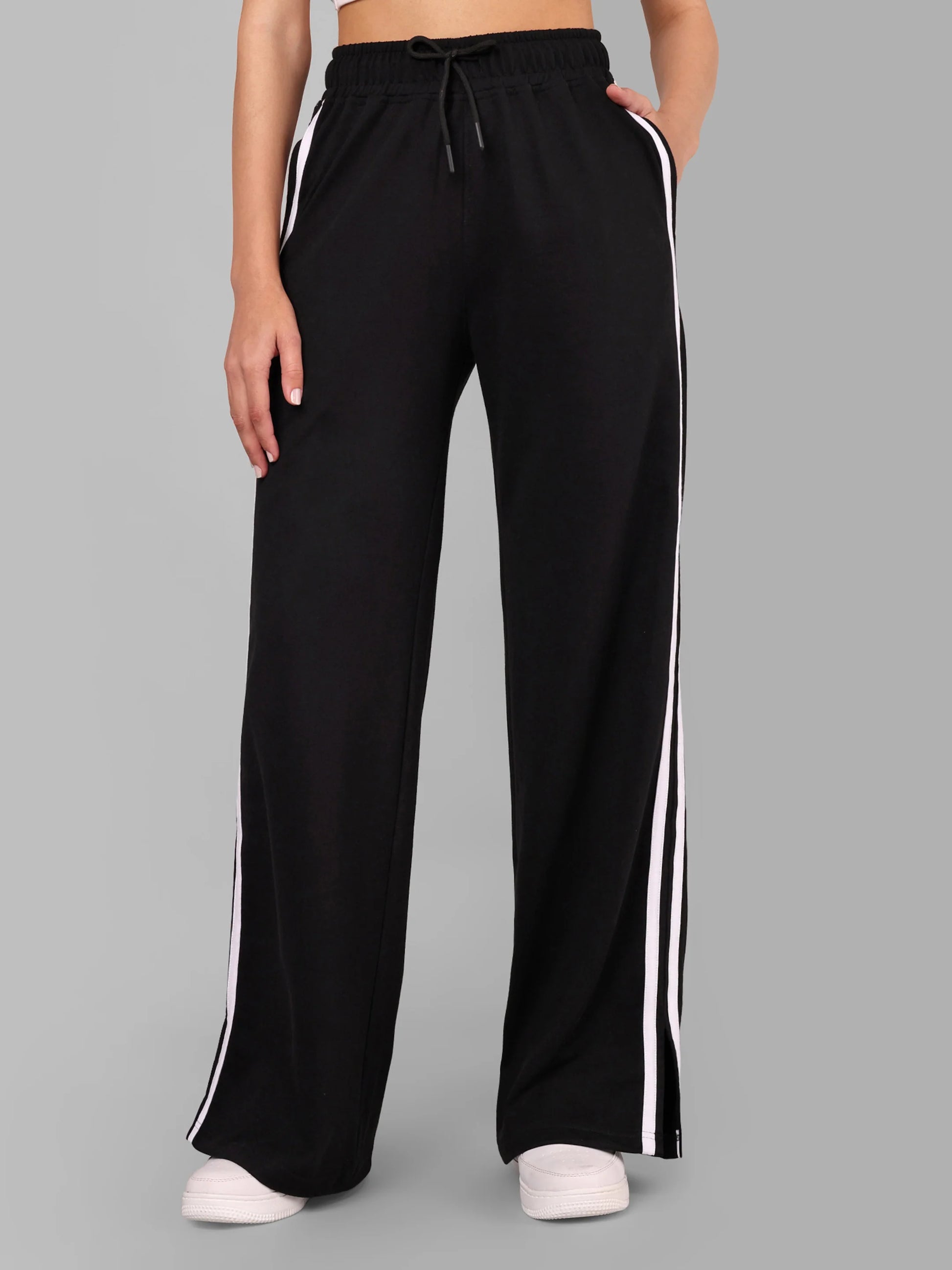 Women Black Trackpants - Reprise