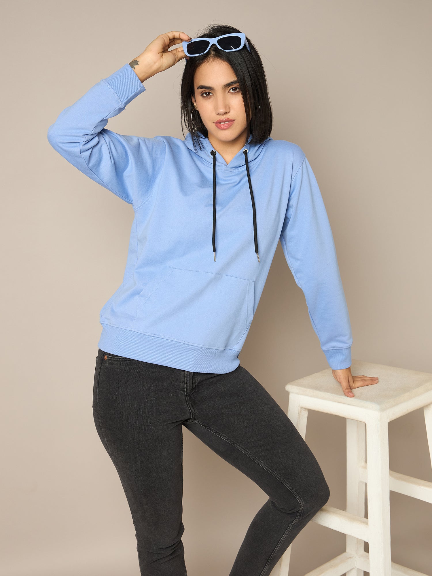 Women Blue Solid Hoodie - Reprise