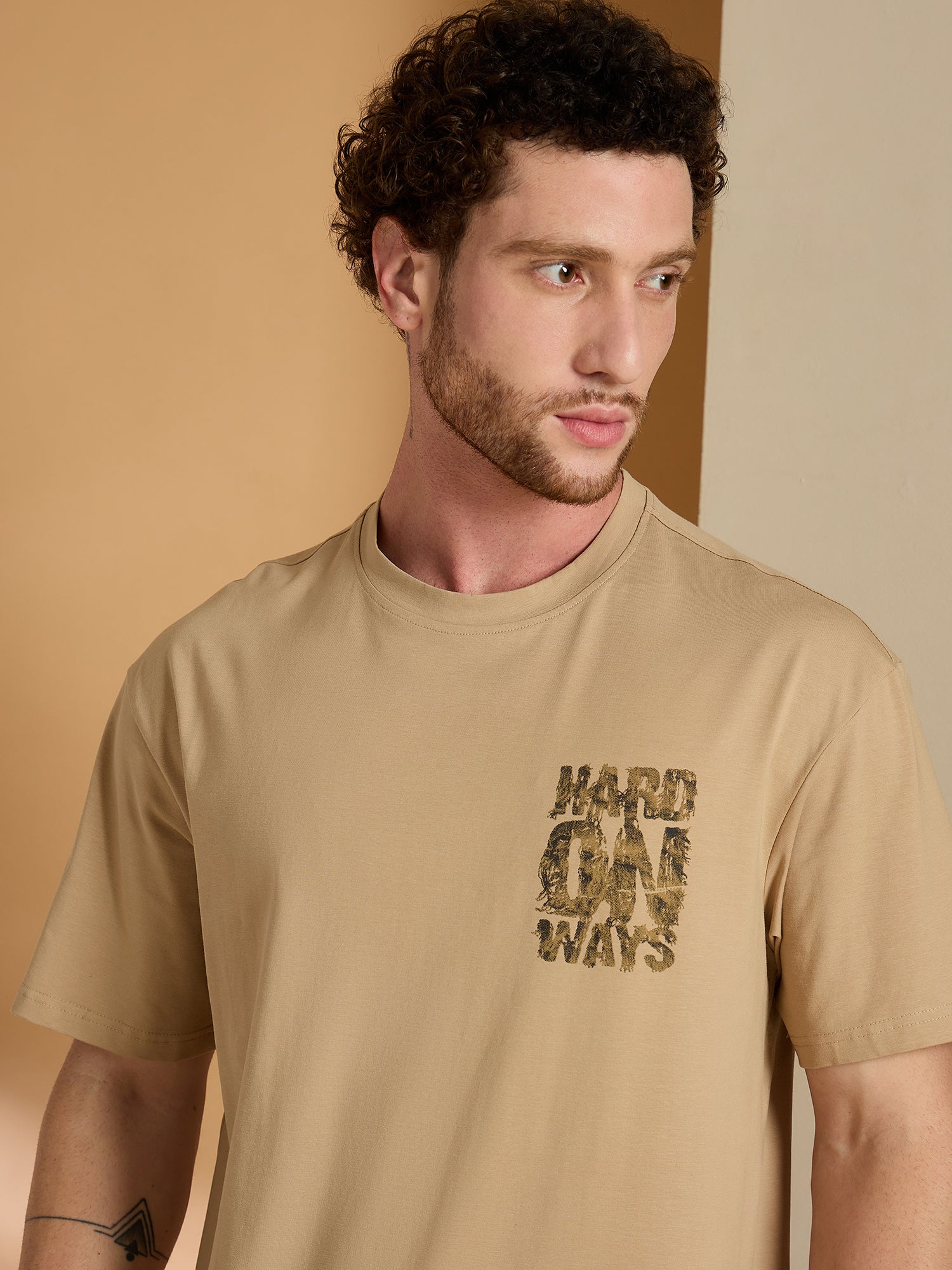 Men Oversized Printed Round Neck Drop shoulder T-shirt Beige - Reprise