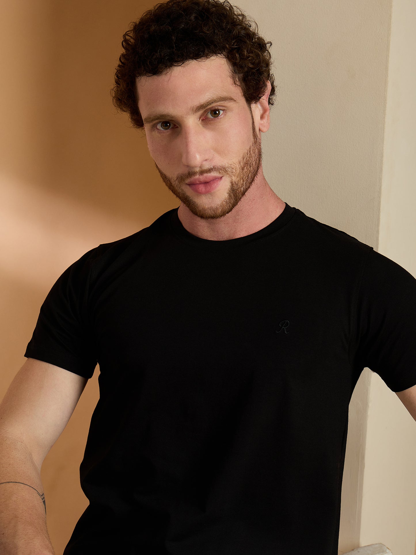 Solid Round Neck Tshirt