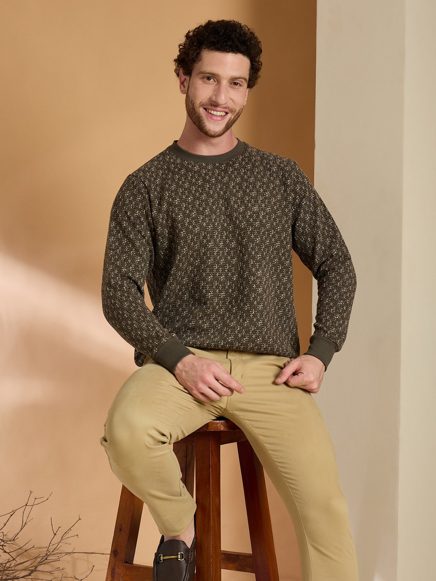 Textured Pullover Full Sleeves Round Neck Sweatshirt