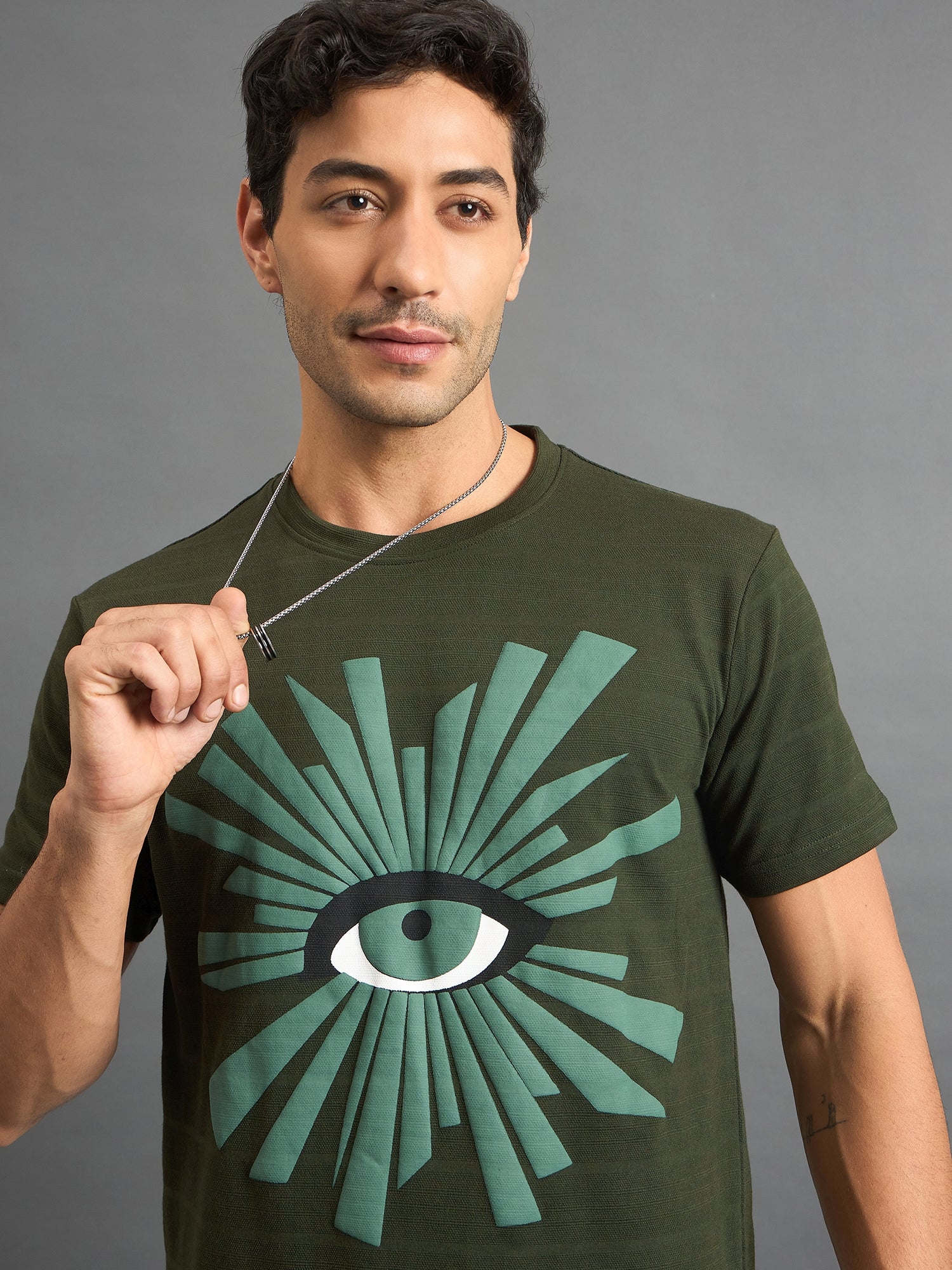 Men Round Neck T-shirt Olive