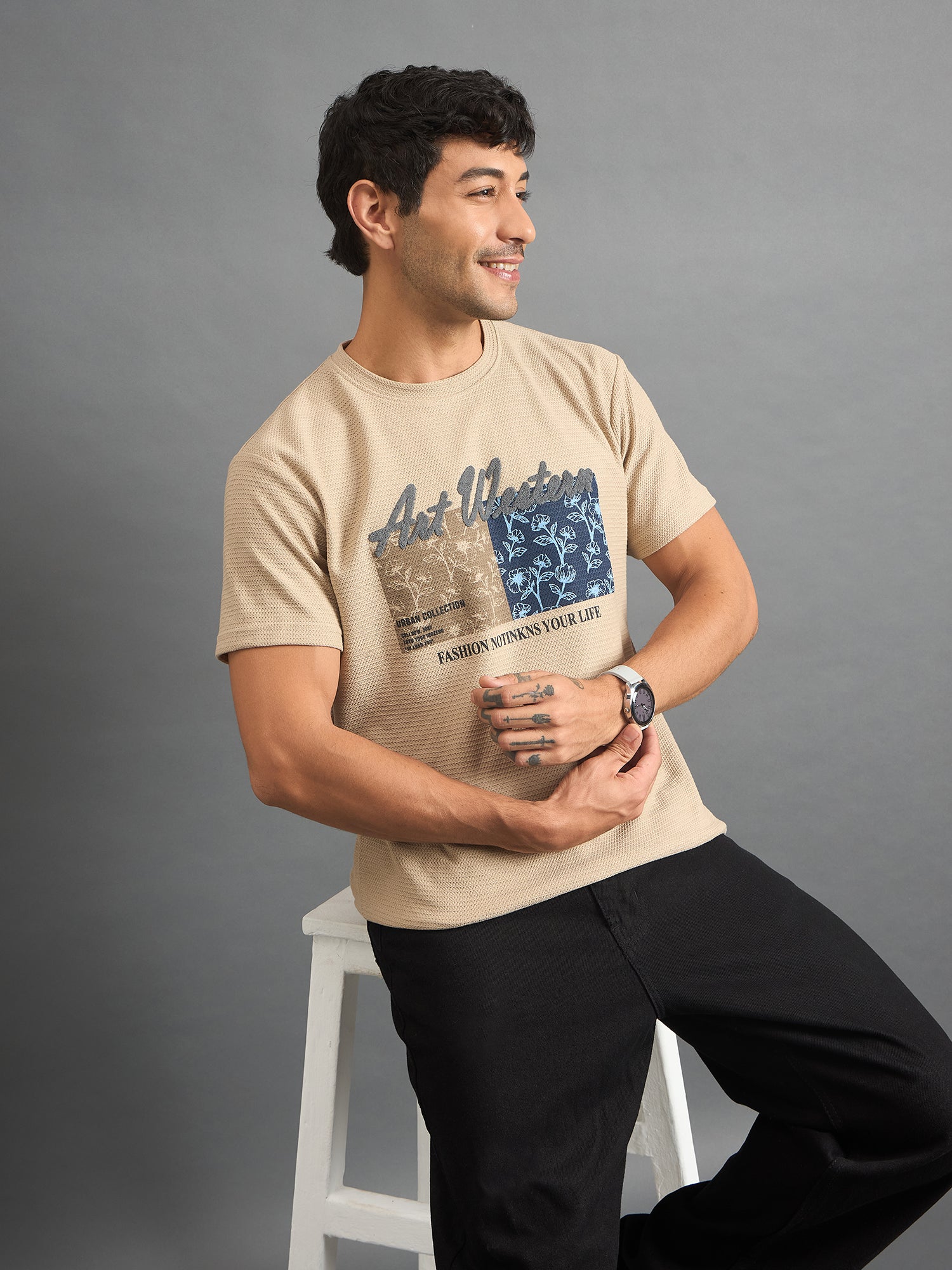 Men Round Neck T-shirt Beige