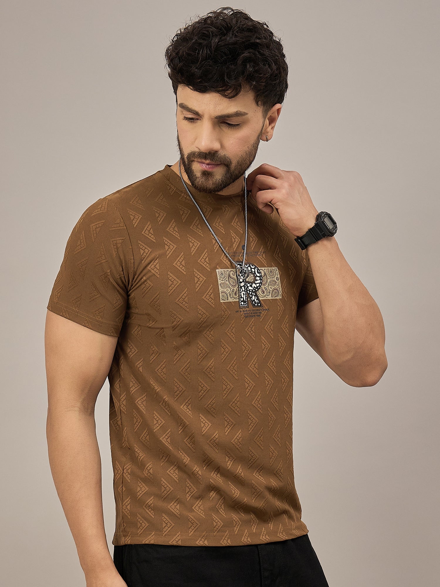 Men Round Neck T-shirt Brown