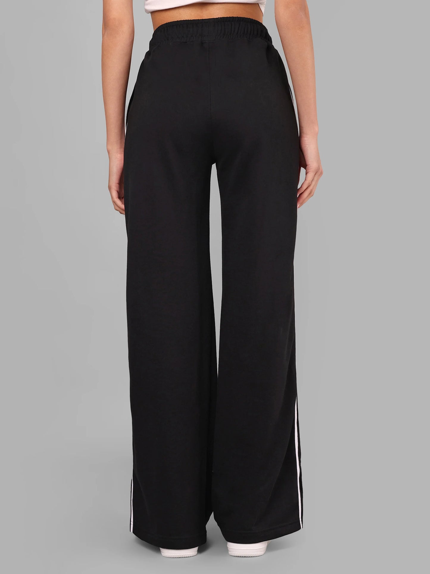 Women Black Trackpants - Reprise