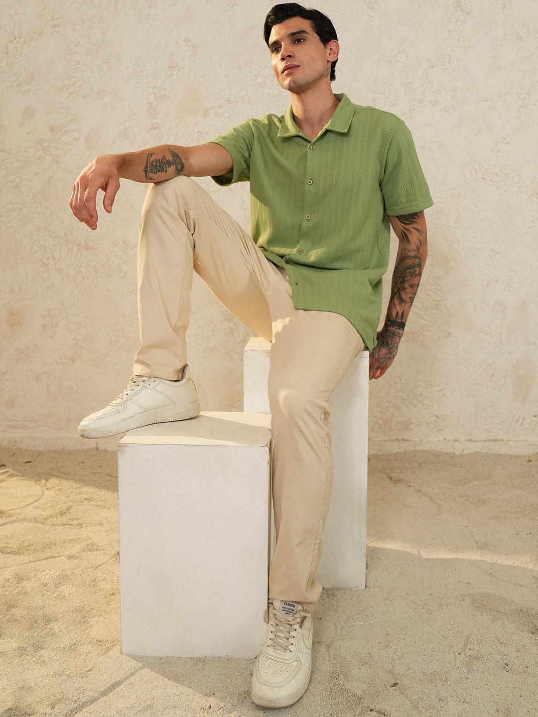 Men Regular Fit Spread Collar Textured Shirt Green - Reprise