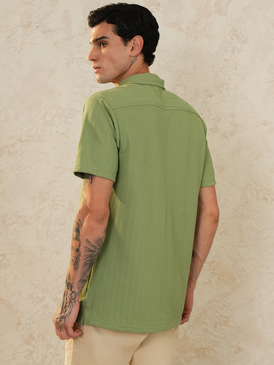 Men Regular Fit Spread Collar Textured Shirt Green - Reprise