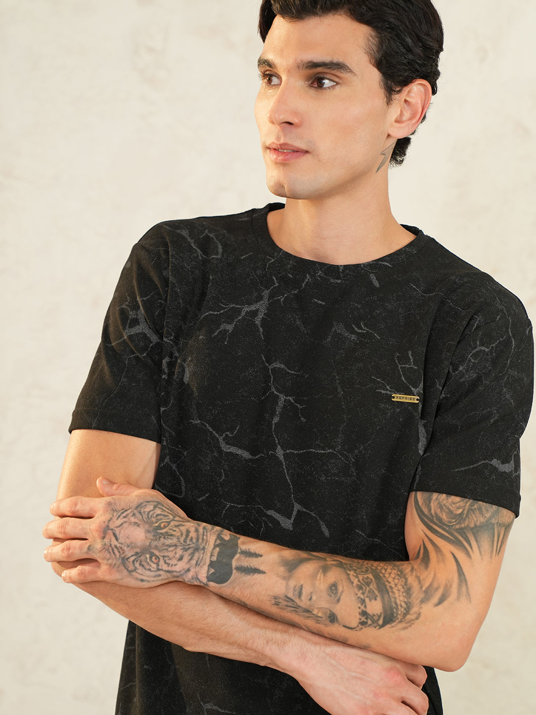 Men Printed Round Neck T-shirt Black - Reprise