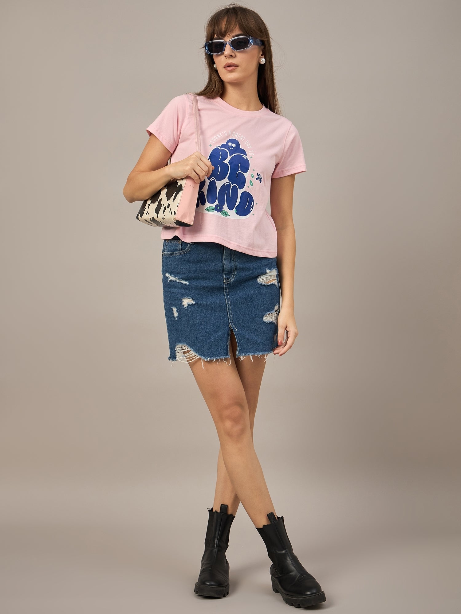 WOMEN PRINTED REGULAR FIT TSHIRT - Reprise